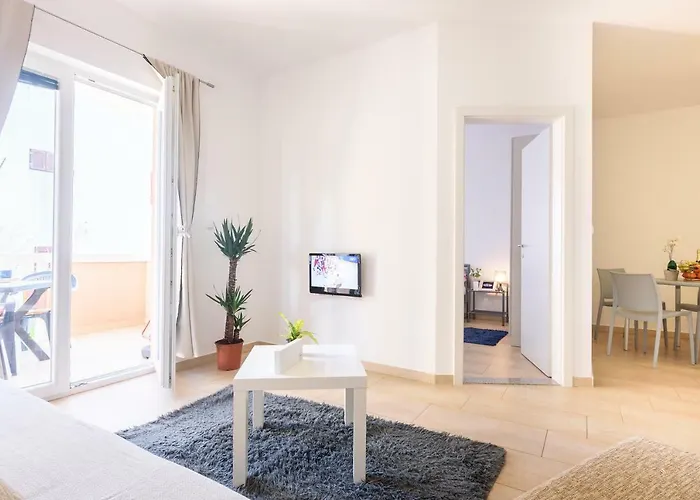 Very Special דירה