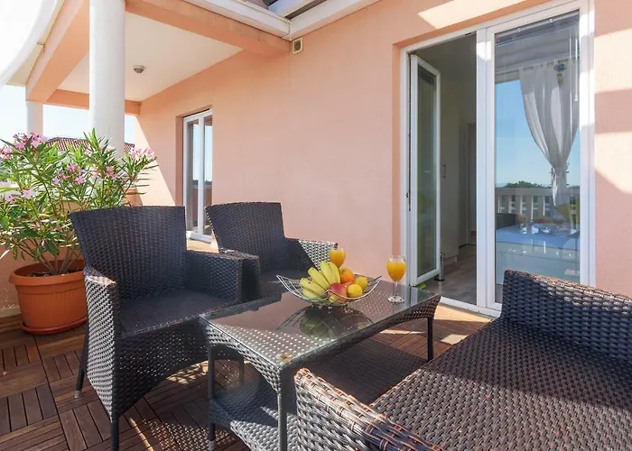 Very Special פאקוסטאן