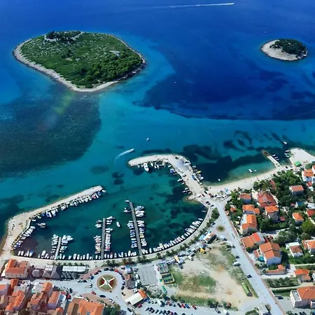 Very Special شقة باكوشتاني